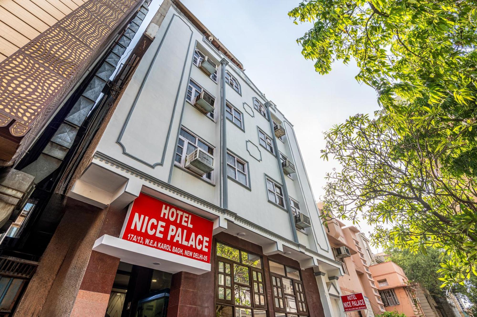 Hotel Nice Palace Делхи Екстериор снимка